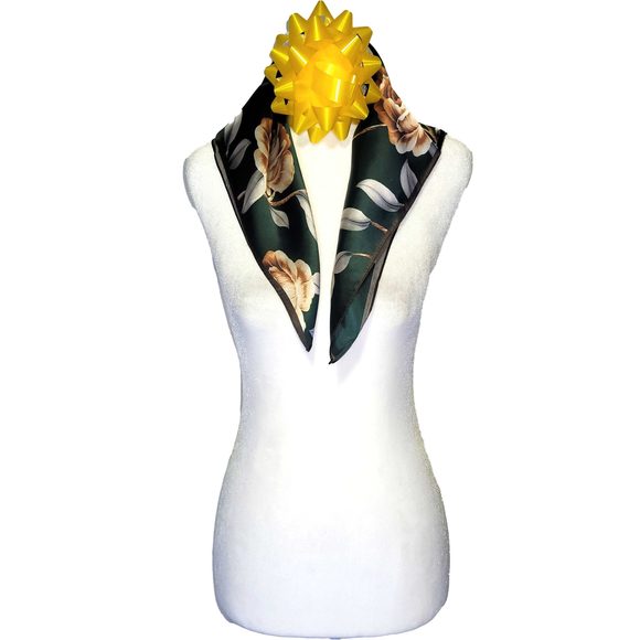 NWT Genuine 100% Mulberry Silk Satin Scarf 21"x21" Small Square Shawl 54621 - Picture 9 of 9